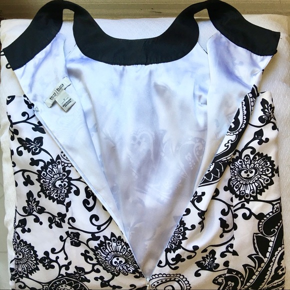 Gorgeous White House Black Market cocktail dress! - Picture 5 of 8